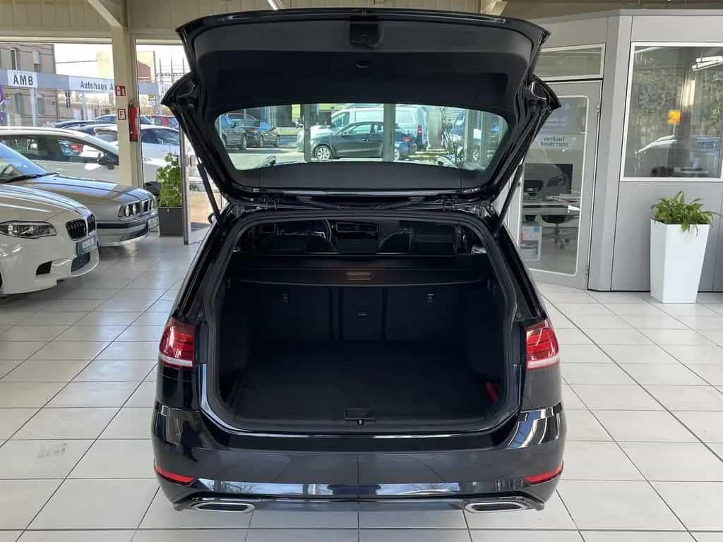 Volkswagen Golf 1.4 TSI DSG R-Line Virtual Kamera ACC LED 02/2018-photo-23