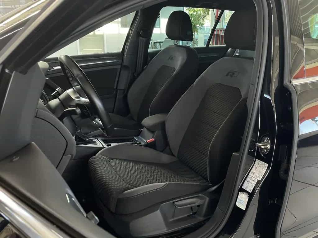 Volkswagen Golf 1.4 TSI DSG R-Line Virtual Kamera ACC LED 02/2018-photo-9