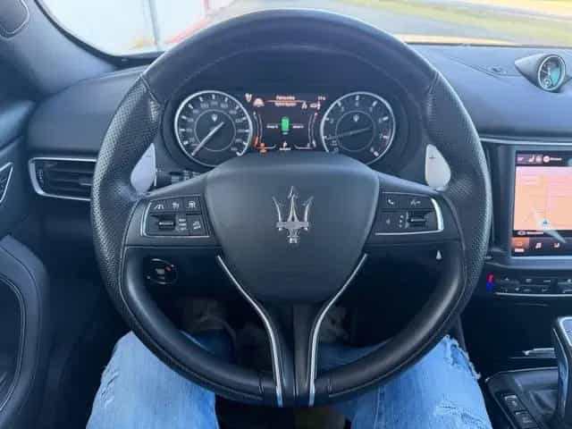 Maserati Levante GT 2.0 Mild Hybrid 39.403.- € NETTO PANO 09/2023-photo-22