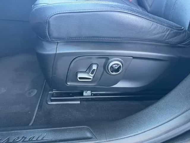Maserati Levante GT 2.0 Mild Hybrid 39.403.- € NETTO PANO 09/2023-photo-26