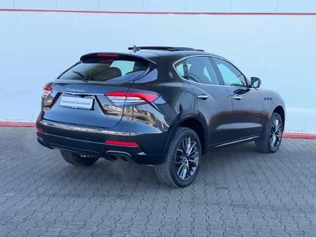 Maserati Levante GT 2.0 Mild Hybrid 39.403.- € NETTO PANO 09/2023-photo-4