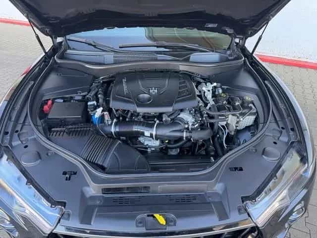 Maserati Levante GT 2.0 Mild Hybrid 39.403.- € NETTO PANO 09/2023-photo-40