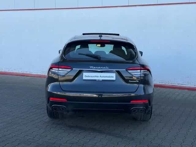 Maserati Levante GT 2.0 Mild Hybrid 39.403.- € NETTO PANO 09/2023-photo-45