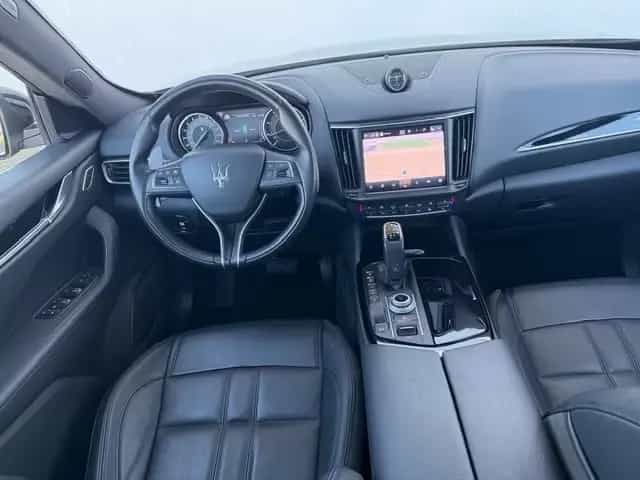 Maserati Levante GT 2.0 Mild Hybrid 39.403.- € NETTO PANO 09/2023-photo-7