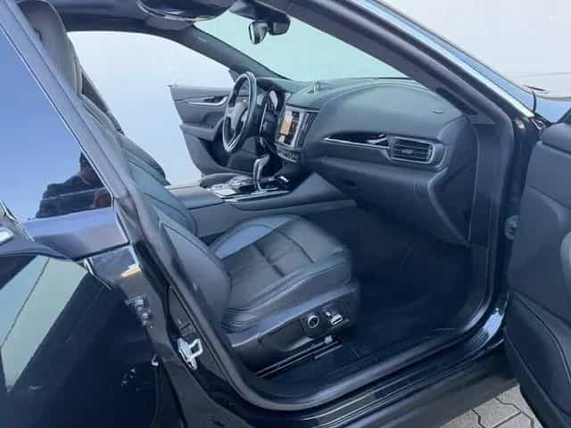 Maserati Levante GT 2.0 Mild Hybrid 39.403.- € NETTO PANO 09/2023-photo-8