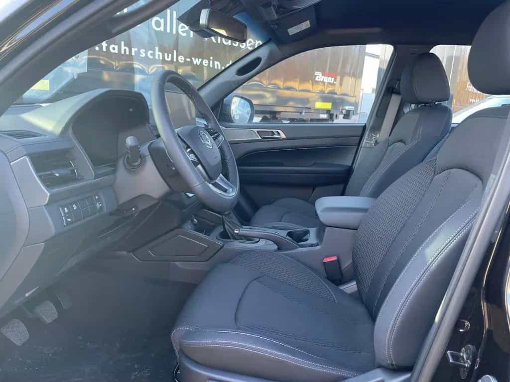 KGM Musso 2.2D AWD BLISS null-photo-3
