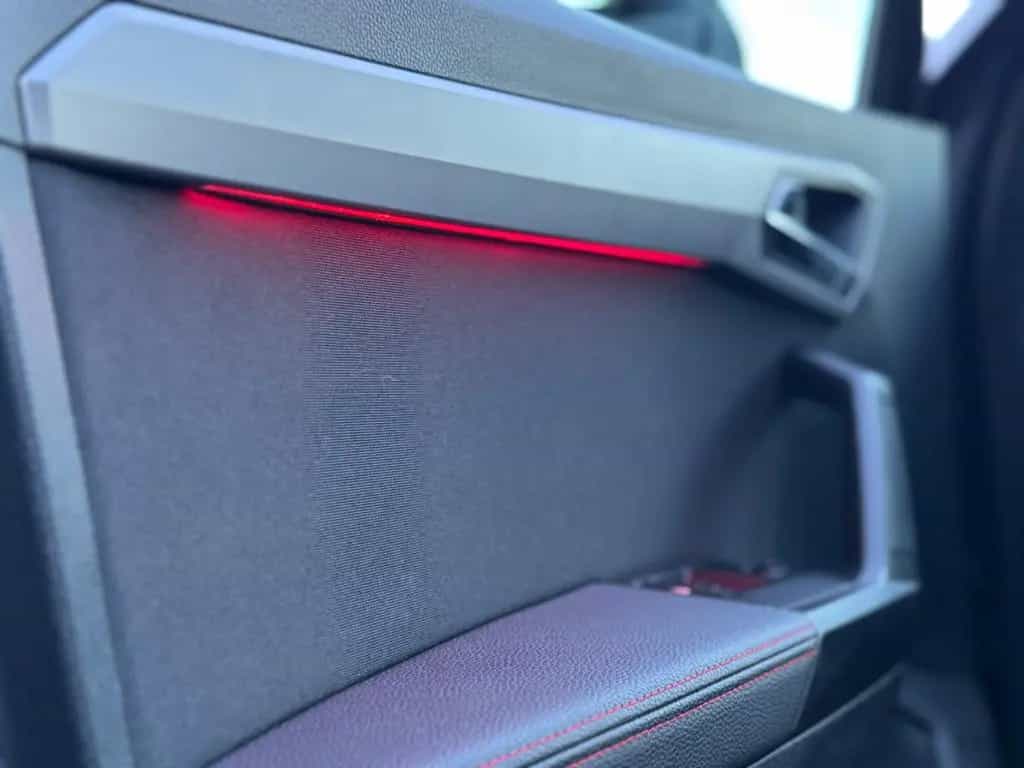 Seat Arona FR LED/SHZ/Ambient/Digital/Navi/Garantie 07/2019-photo-23