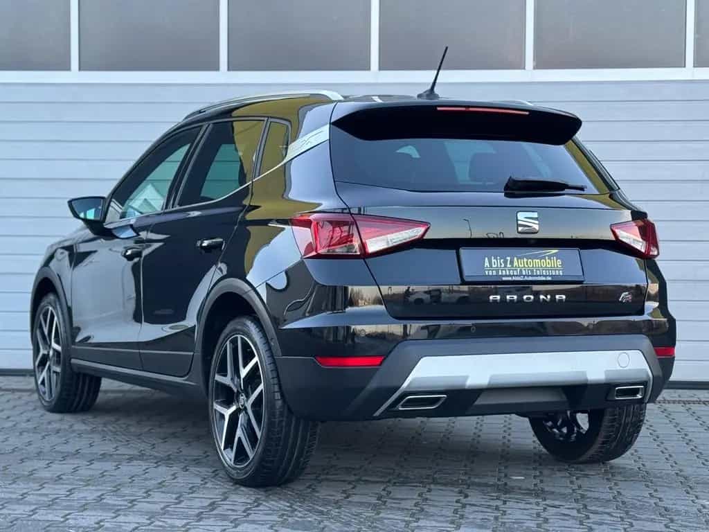 Seat Arona FR LED/SHZ/Ambient/Digital/Navi/Garantie 07/2019-photo-4