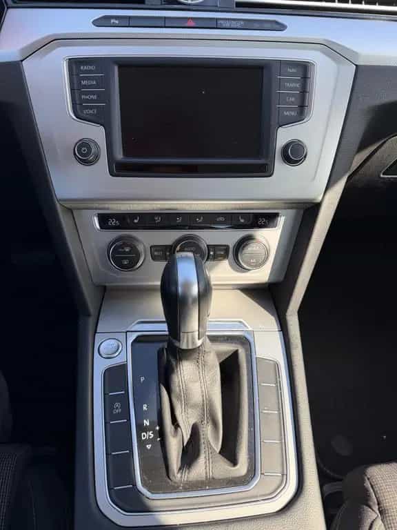 Volkswagen Passat 1.4 TSI DSG Lim. Comfortline 01/2016-photo-16