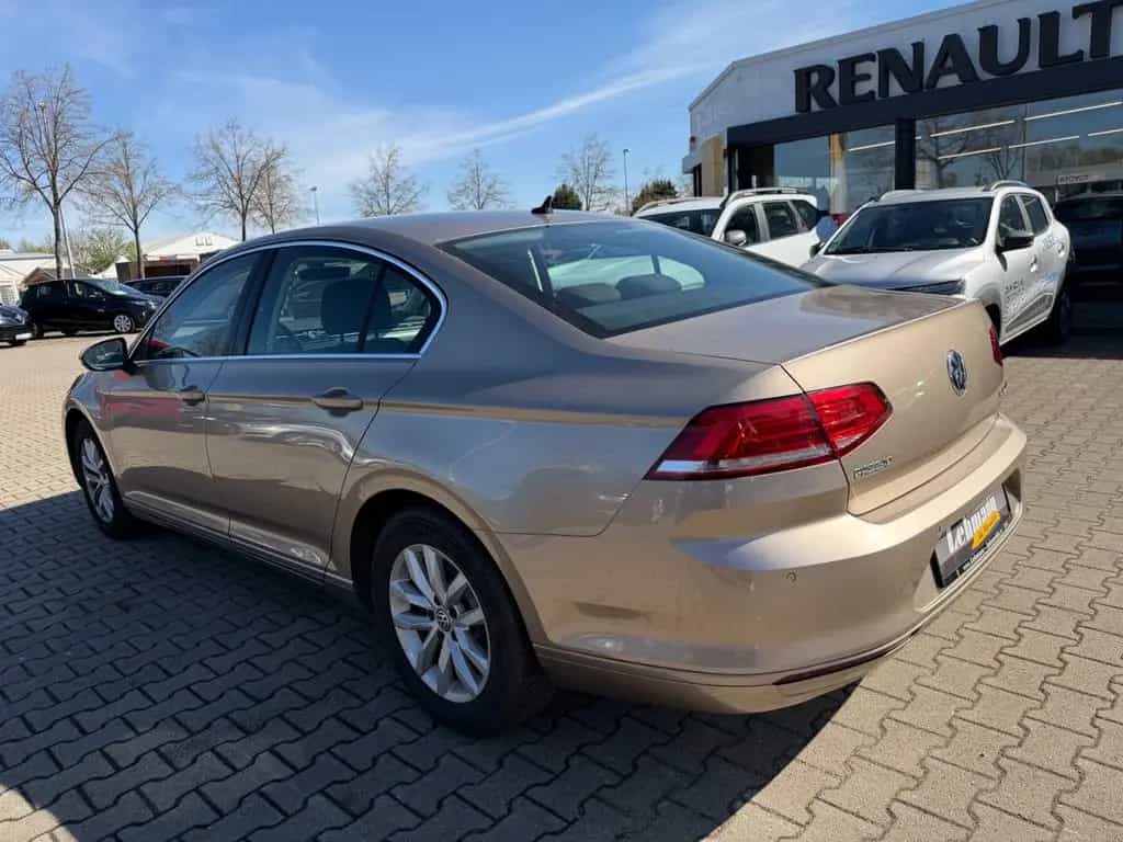 Volkswagen Passat 1.4 TSI DSG Lim. Comfortline 01/2016-photo-6
