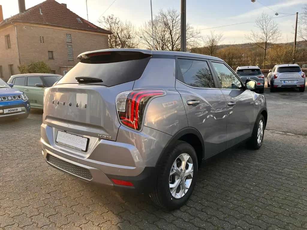 KGM Tivoli 1.5 T-GDI Nomad Automatik null-photo-2