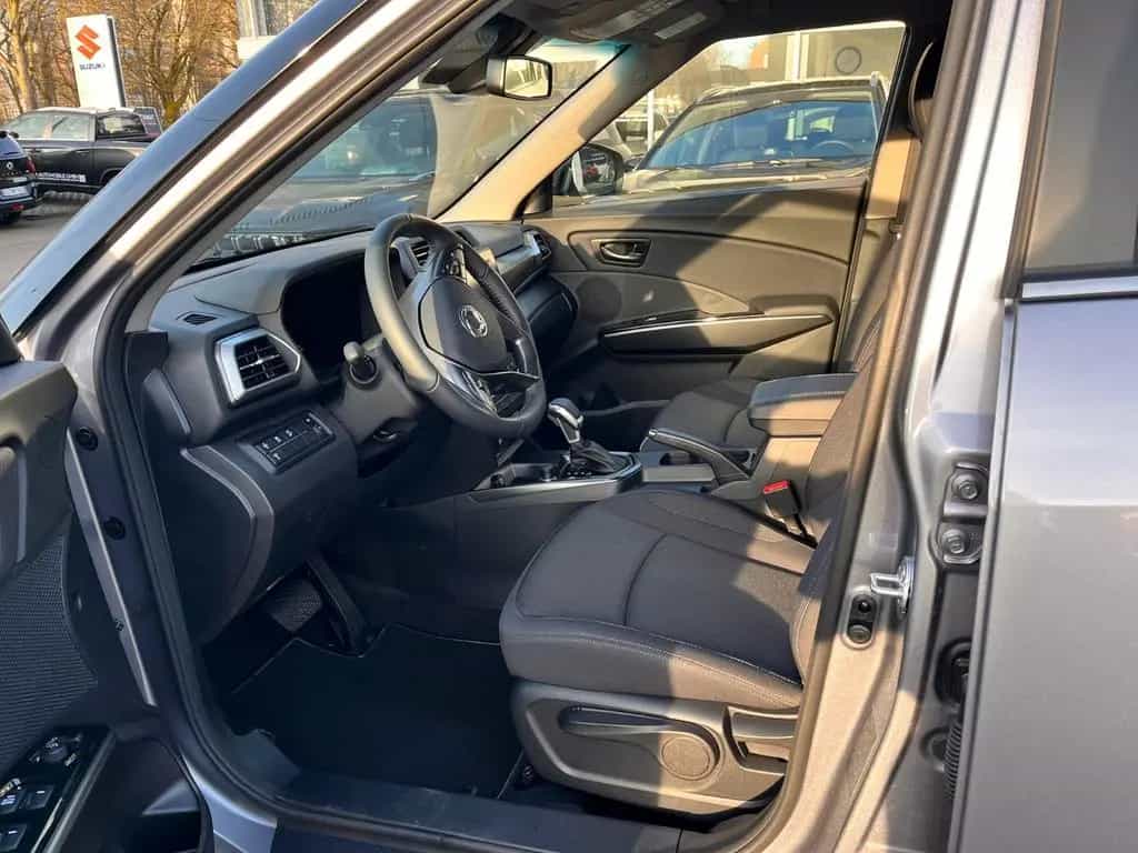 KGM Tivoli 1.5 T-GDI Nomad Automatik null-photo-5