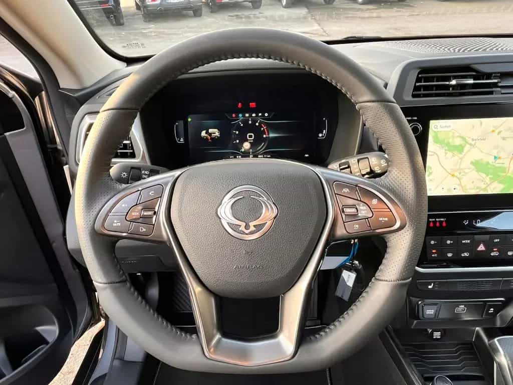 KGM Tivoli 1.5 T-GDI Nomad Automatik null-photo-8