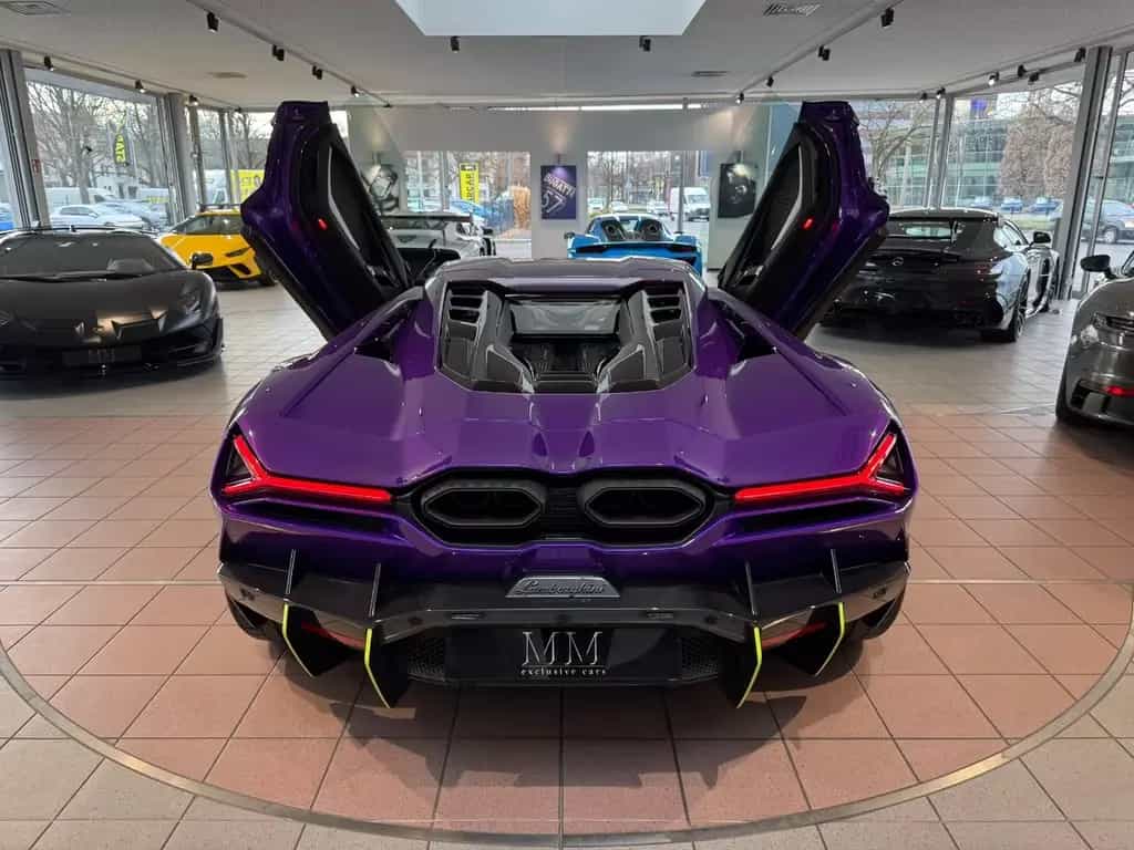 Lamborghini Revuelto "Carbon" 08/2025-photo-10
