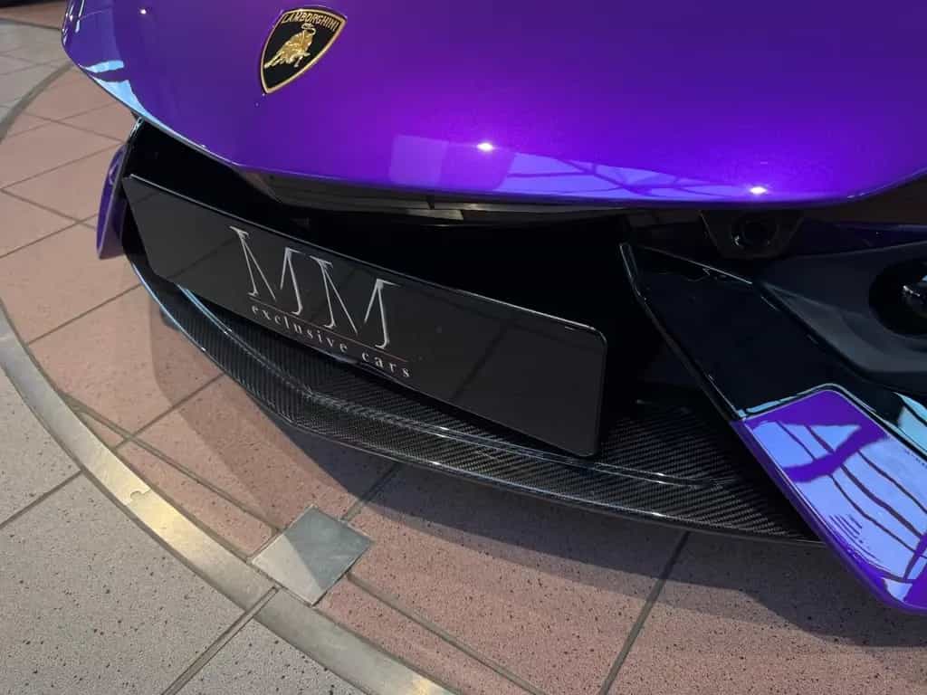 Lamborghini Revuelto "Carbon" 08/2025-photo-12