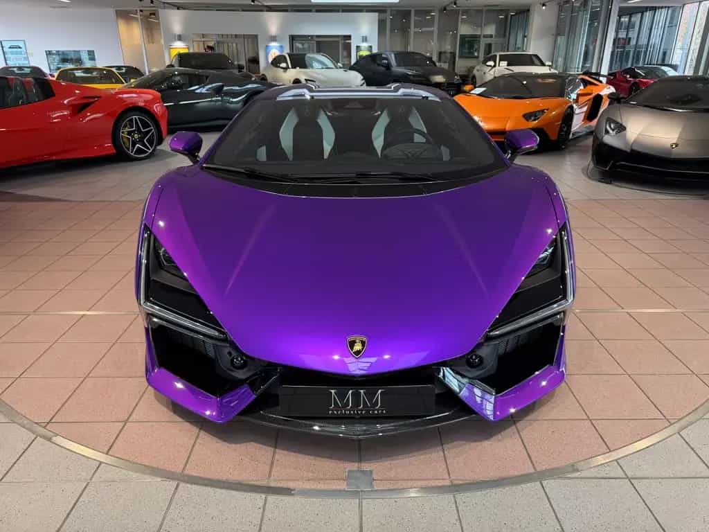 Lamborghini Revuelto "Carbon" 08/2025-photo-2