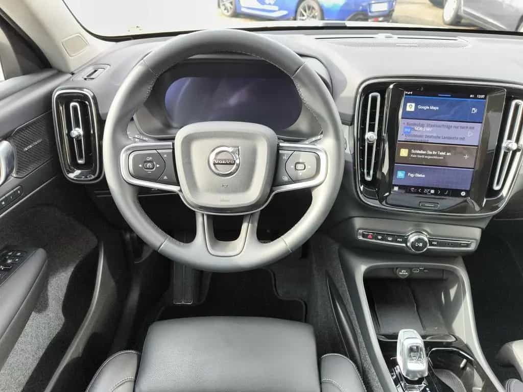 Volvo XC40 B3 Benzin Plus Dark 06/2025-photo-12
