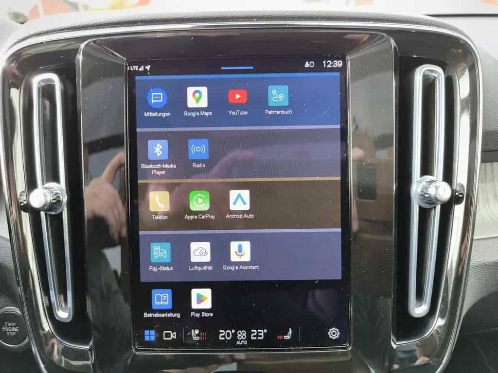 Volvo XC40 B3 Benzin Plus Dark 06/2025-photo-16