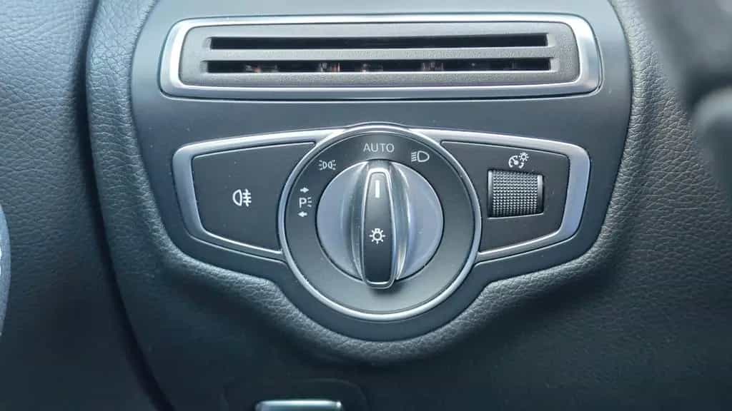 Mercedes-Benz C-Class 180 T 9G Avantgarde LED NAV SHZ PDC 04/2018-photo-18