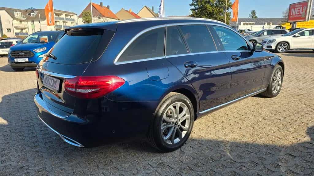 Mercedes-Benz C-Class 180 T 9G Avantgarde LED NAV SHZ PDC 04/2018-photo-3