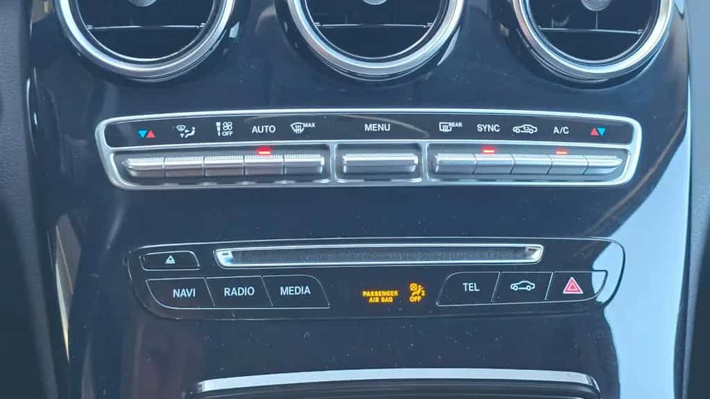 Mercedes-Benz C-Class 180 T 9G Avantgarde LED NAV SHZ PDC 04/2018-photo-31