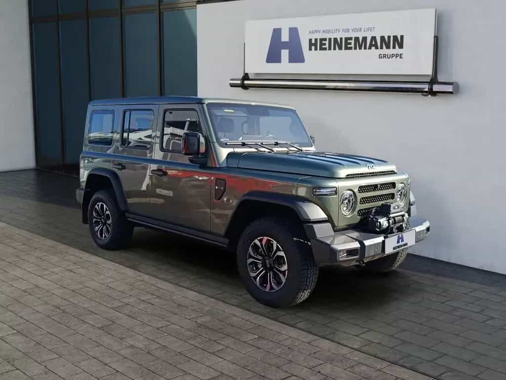 BAW 212 2,0 Diesel Aut. 4WD 166 PS 2,5t Anhängelast- null-photo-9