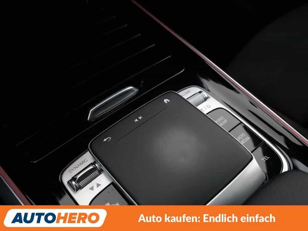 Mercedes-Benz GLB-Class GLB 250 4Matic AMG Line Aut.*NAVI*LED 05/2020-photo-24
