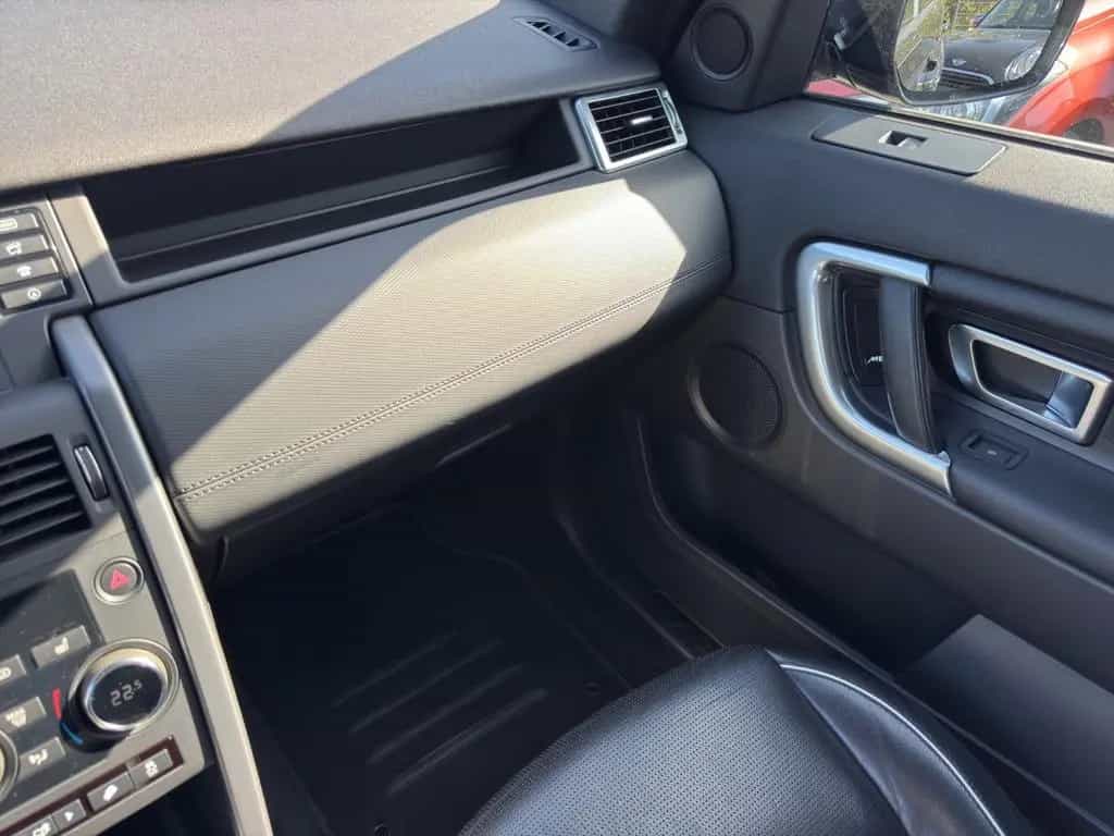 Land Rover Discovery Sport SE AWD LEDER/KAMERA/PANO/AHK 04/2019-photo-22