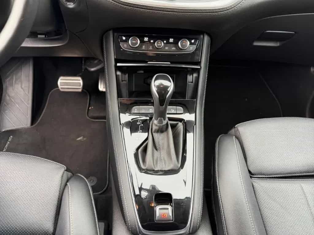Opel Grandland Business INNOVATION 1.2 TURBO LED Navi 10/2019-photo-13