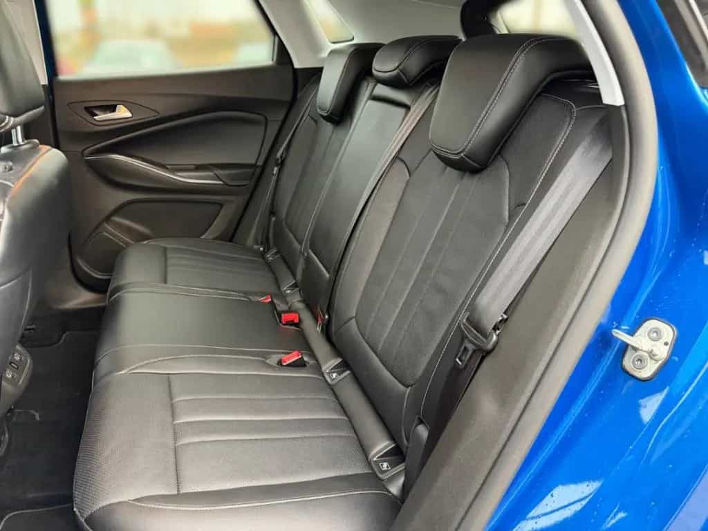 Opel Grandland Business INNOVATION 1.2 TURBO LED Navi 10/2019-photo-16