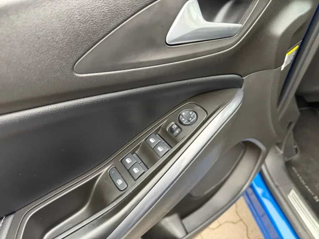 Opel Grandland Business INNOVATION 1.2 TURBO LED Navi 10/2019-photo-8