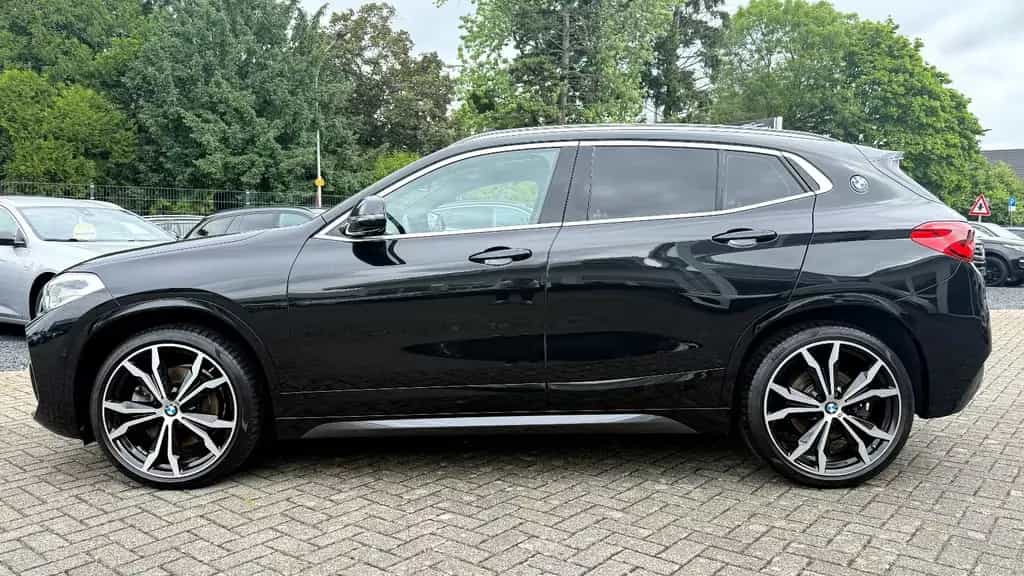 BMW X2 xDrive 20d M Sport PANO HK RCAM LEDER LED 20" 05/2018-photo-1