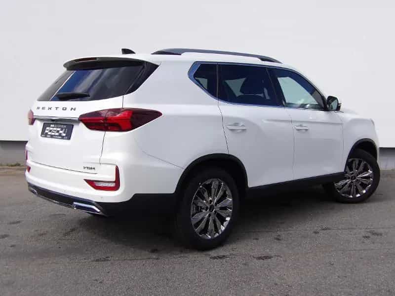 KGM Rexton 2.2 Diesel LUX 20´´ Räder 3.5T Anhängelas null-photo-3