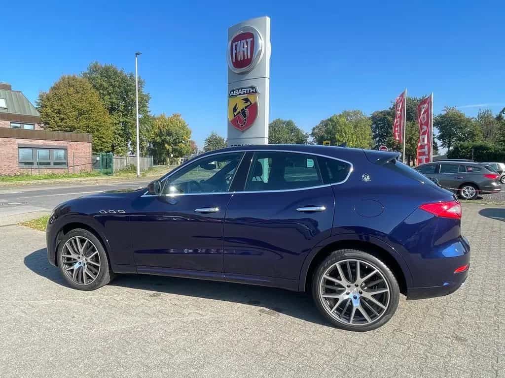 Maserati Levante S Q4 (430PS) 2.HD-AHK-SH-MWST-BRD 02/2018-photo-1
