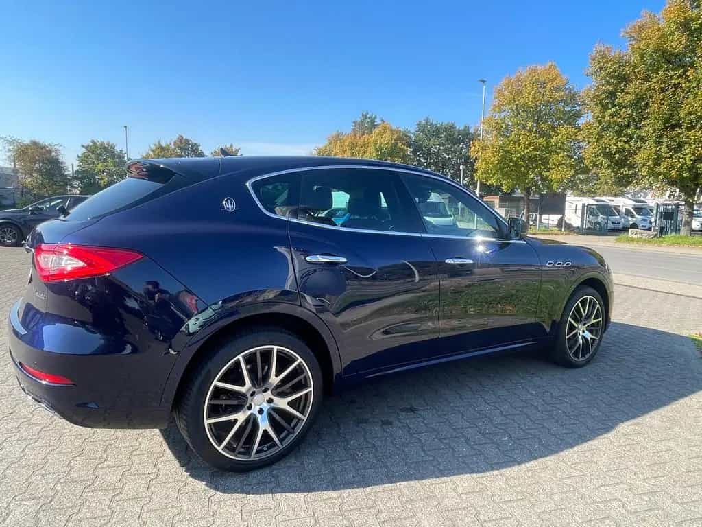 Maserati Levante S Q4 (430PS) 2.HD-AHK-SH-MWST-BRD 02/2018-photo-4