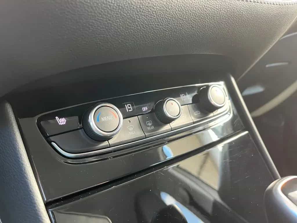 Opel Grandland X 2.0 CDTI Aut. INNOVATION NAV KAM AHK 01/2019-photo-31