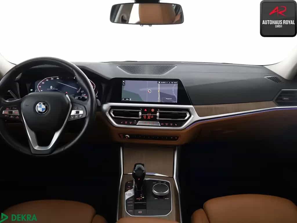 BMW 330 d LUXURY LINE GLASDACH,ACC,KEYLESS,TOTWINKEL 01/2020-photo-8