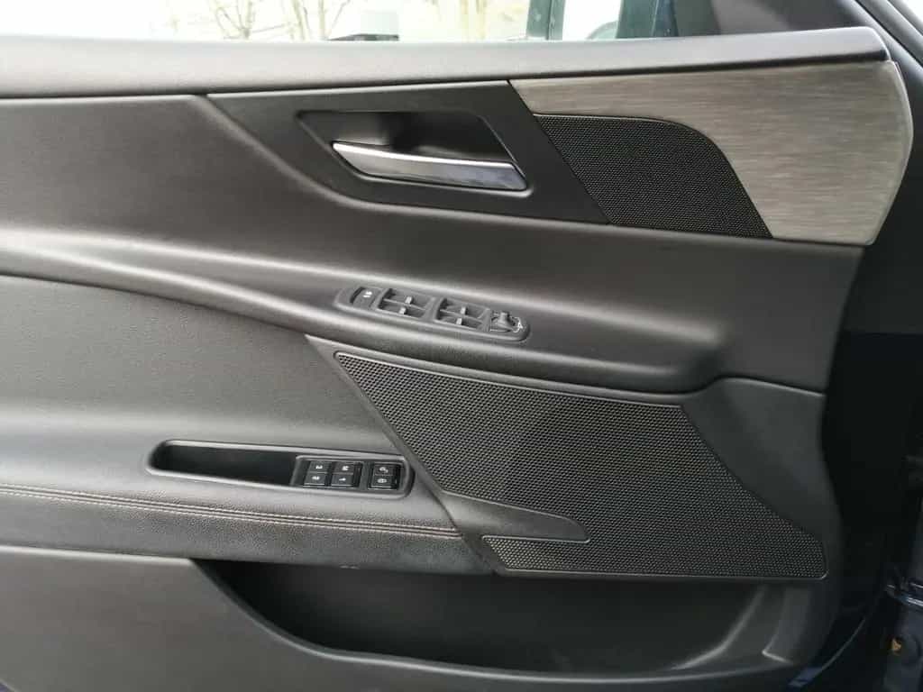 Jaguar XE Prestige E-Performance PANO,Leder,2xKlima,AUT 03/2016-photo-15