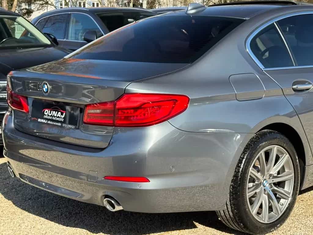 BMW 520 d Lim. DisplayKey |HUD| SHD| Keyless|Kamera| 09/2018-photo-11