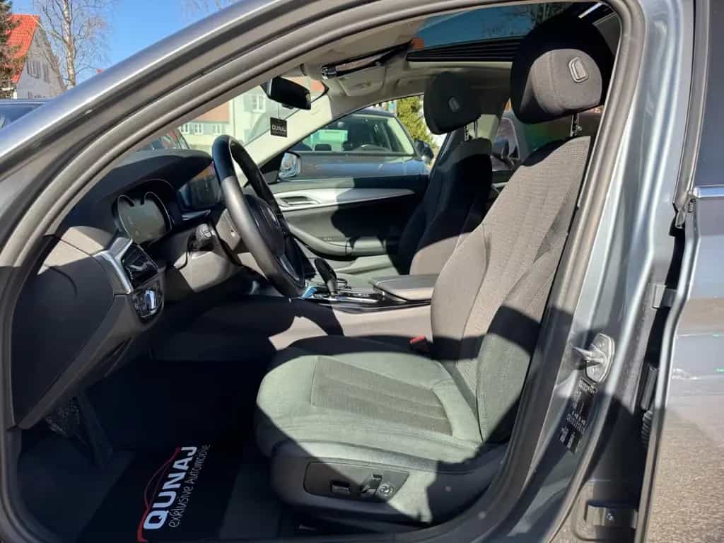 BMW 520 d Lim. DisplayKey |HUD| SHD| Keyless|Kamera| 09/2018-photo-19