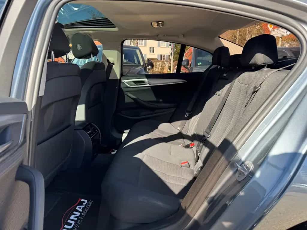 BMW 520 d Lim. DisplayKey |HUD| SHD| Keyless|Kamera| 09/2018-photo-20