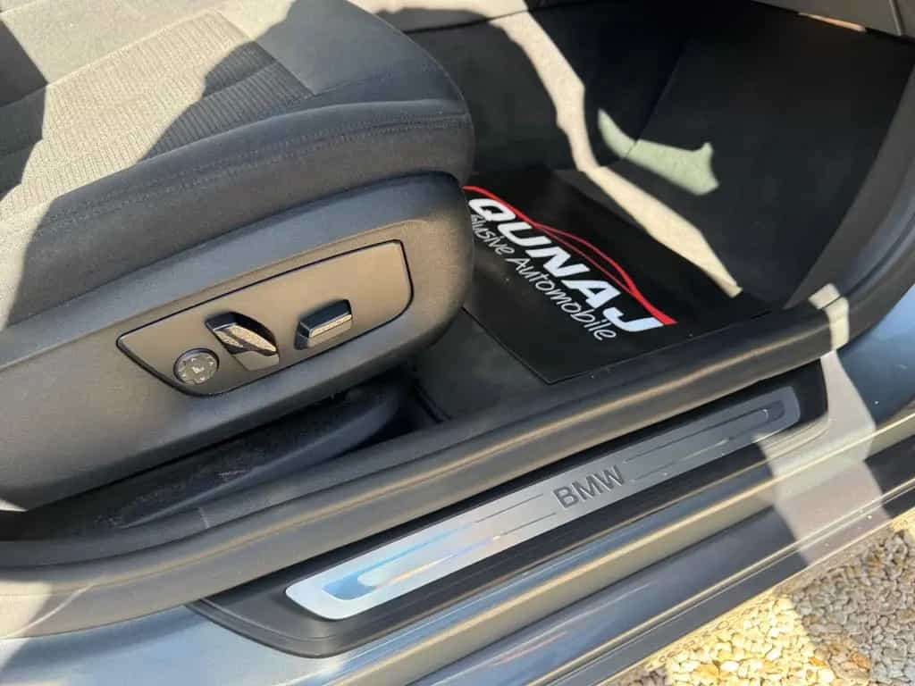 BMW 520 d Lim. DisplayKey |HUD| SHD| Keyless|Kamera| 09/2018-photo-23
