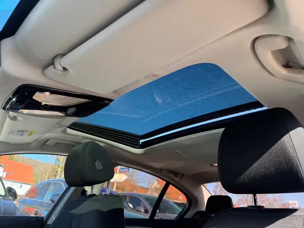 BMW 520 d Lim. DisplayKey |HUD| SHD| Keyless|Kamera| 09/2018-photo-24