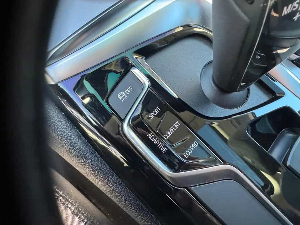 BMW 520 d Lim. DisplayKey |HUD| SHD| Keyless|Kamera| 09/2018-photo-26