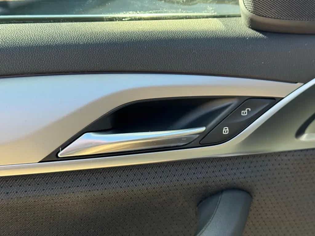 BMW 520 d Lim. DisplayKey |HUD| SHD| Keyless|Kamera| 09/2018-photo-29