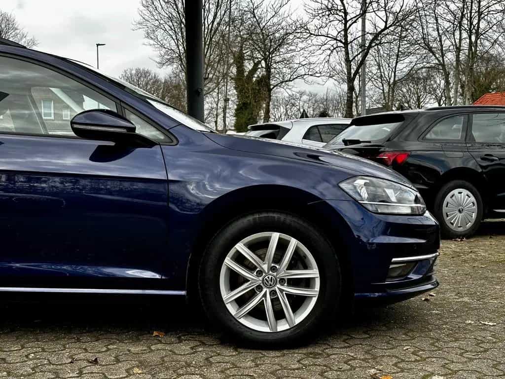 Volkswagen Golf VII Variant APPLECAR/NAVI/FRONTASSIST/NAVI 10/2018-photo-1