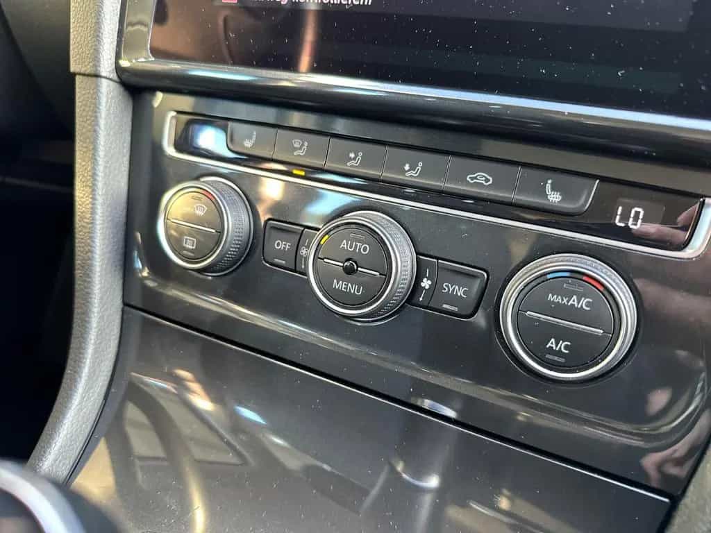 Volkswagen Golf VII Variant APPLECAR/NAVI/FRONTASSIST/NAVI 10/2018-photo-13