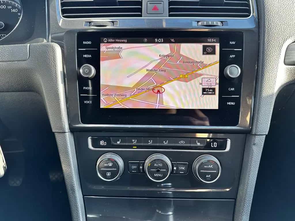 Volkswagen Golf VII Variant APPLECAR/NAVI/FRONTASSIST/NAVI 10/2018-photo-21