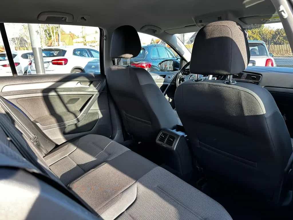 Volkswagen Golf VII Variant APPLECAR/NAVI/FRONTASSIST/NAVI 10/2018-photo-25