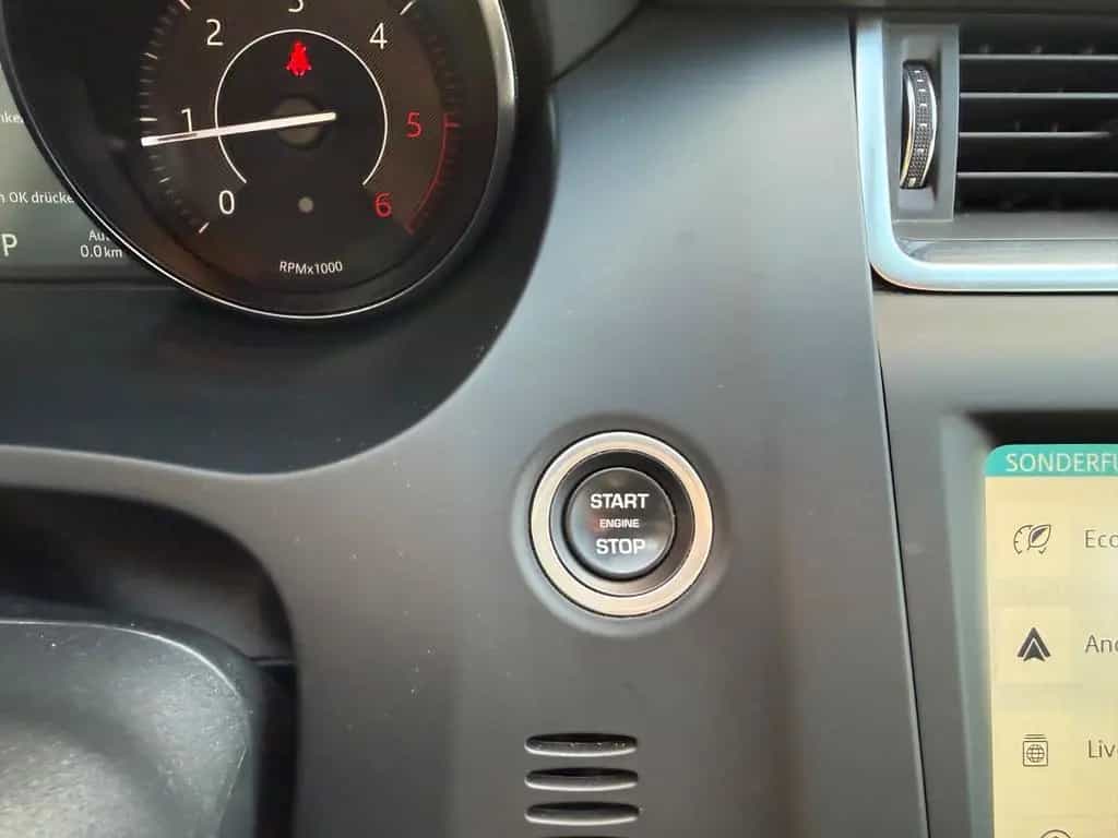 Jaguar E-Pace R-Dynamic S AWD=Leder-Kamera-Carplay-AHK= 11/2019-photo-22